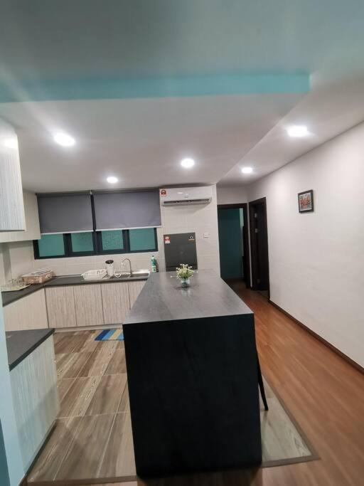Teo Resident 2 Vivacity Jazz Suite 4 Кучинг Экстерьер фото
