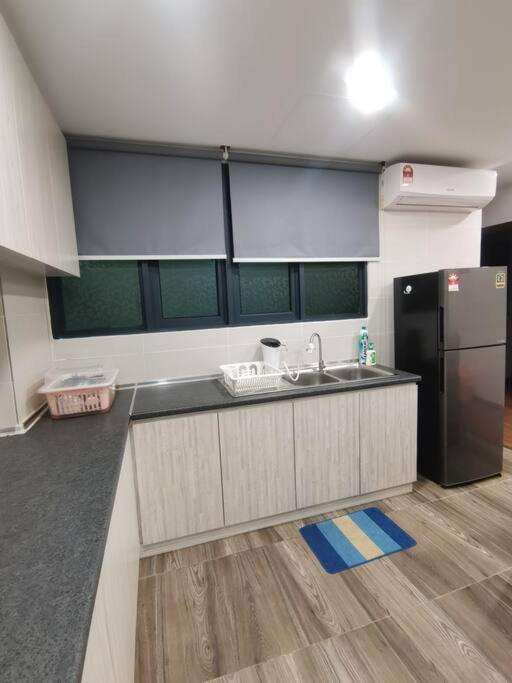Teo Resident 2 Vivacity Jazz Suite 4 Кучинг Экстерьер фото