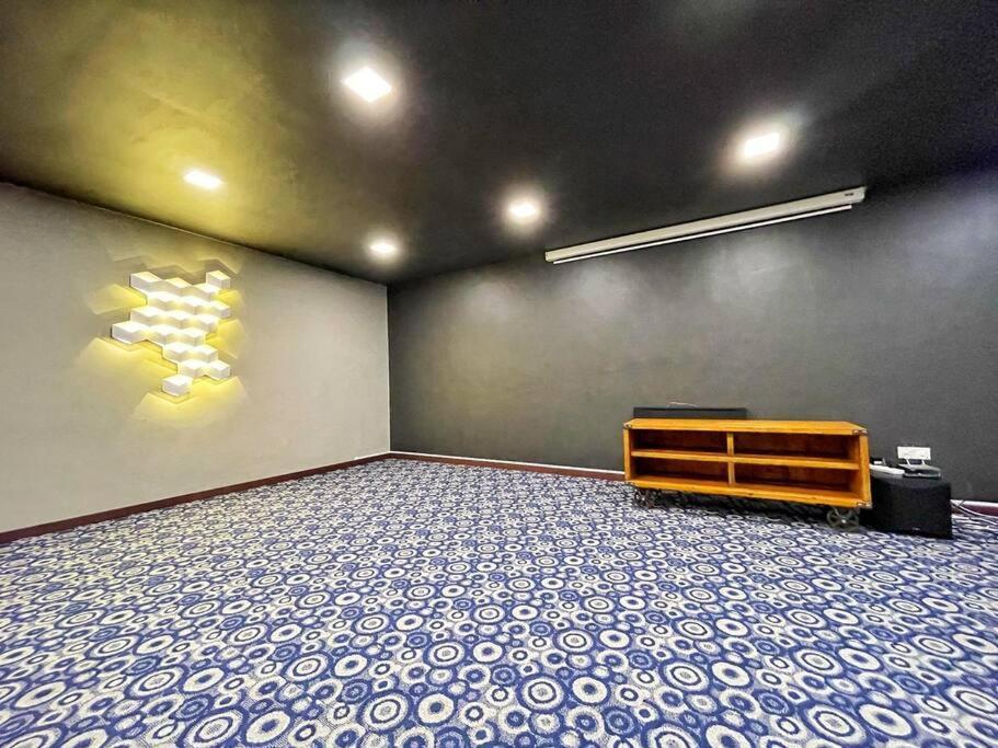 Teo Resident 2 Vivacity Jazz Suite 4 Кучинг Экстерьер фото